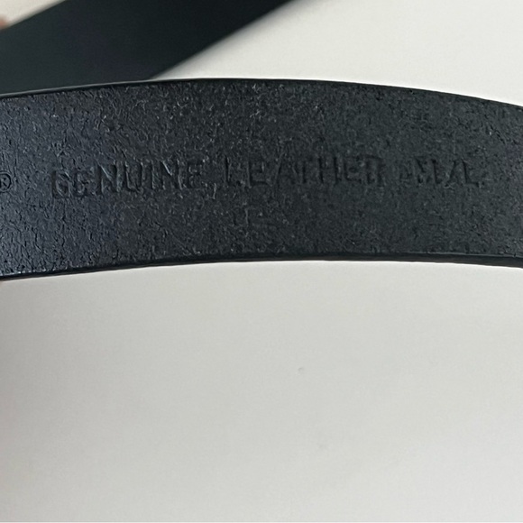 CHICO’S Heavy Silver Metal Embossed Leaf Chain And Black Leather Belt Size M/L - Picture 7 of 15